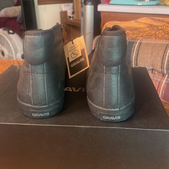 Gravies men’s black Slymz Mid Wax size 7 water resistant skate shoe new in box. - Picture 4 of 12